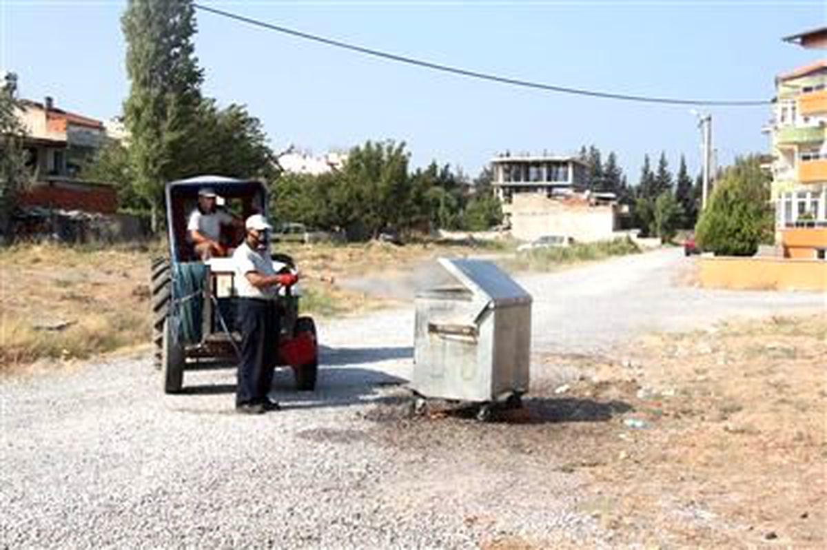 Burhaniye Belediyesi Sineklere Savaş Açtı