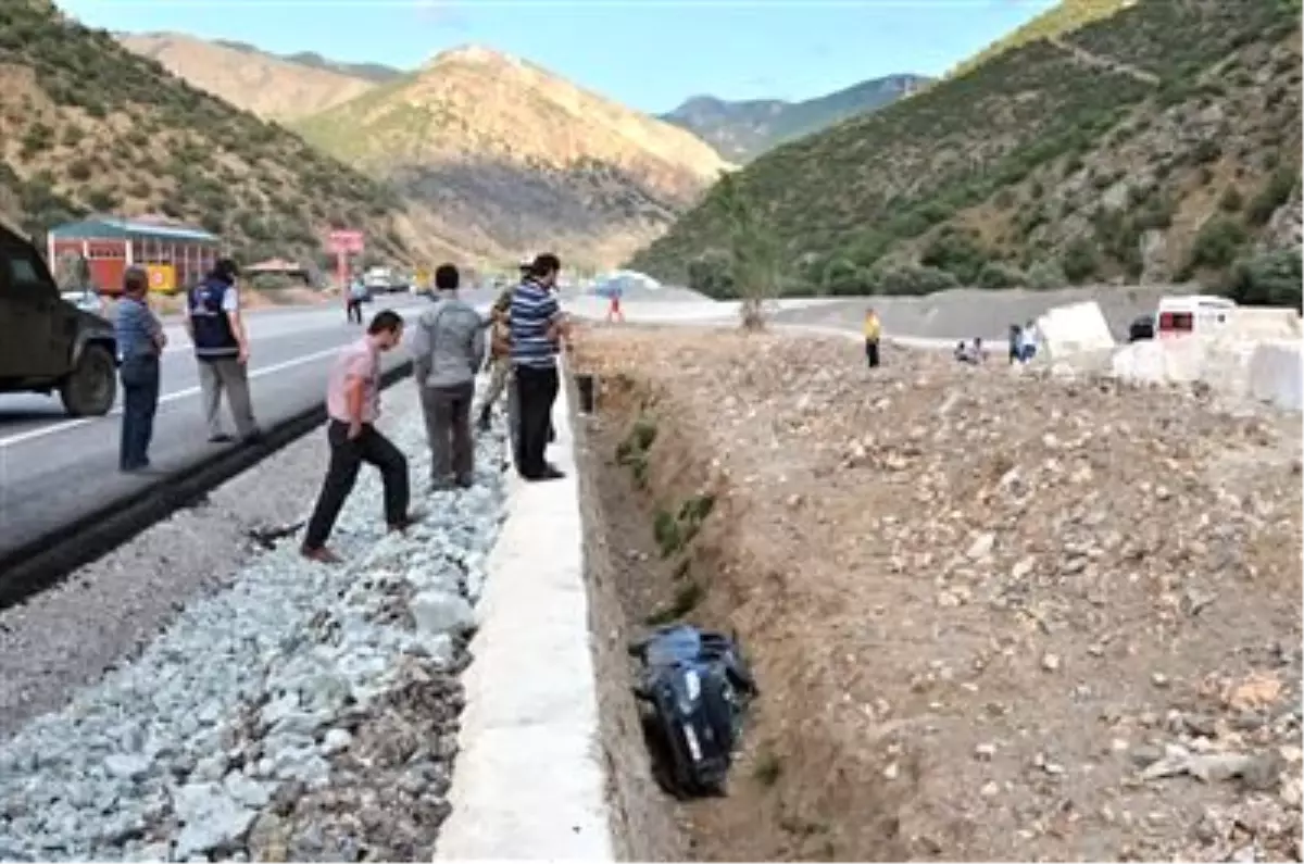 Gümüşhane\'de Trafik Kazası: 1 Ölü, 4 Yaralı