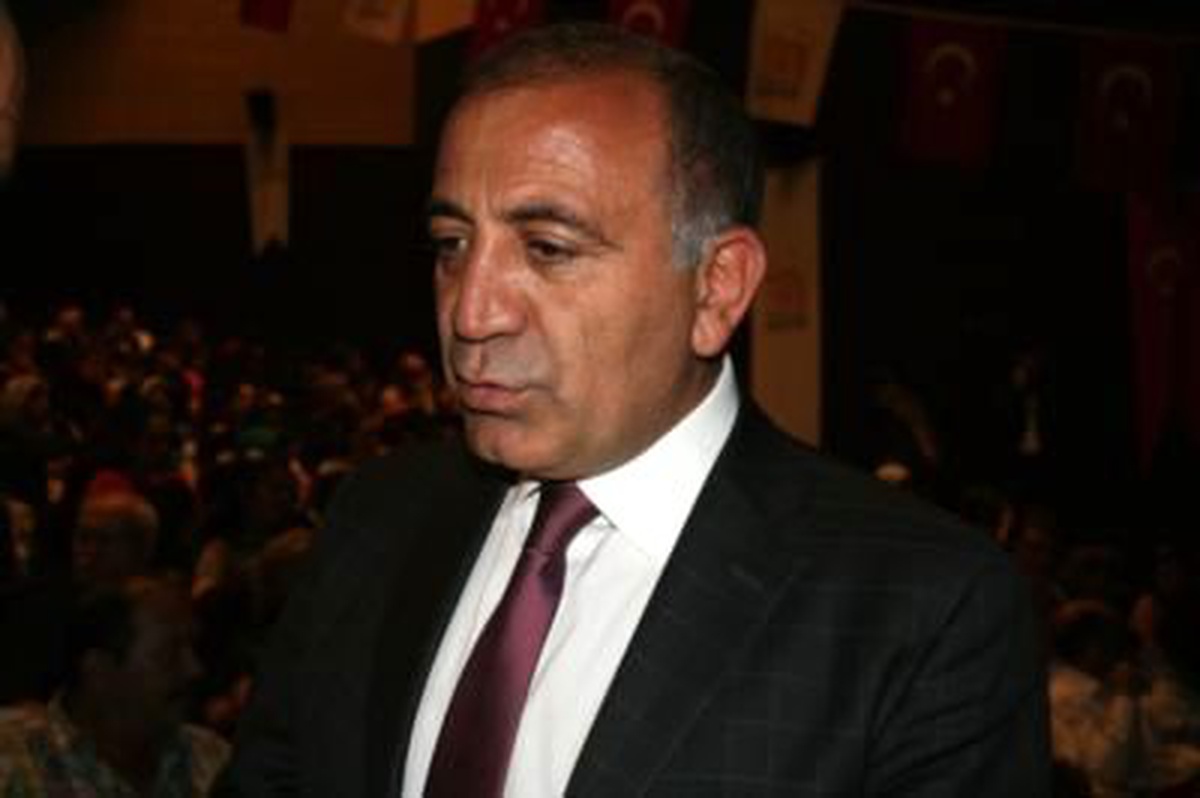 Gürsel Tekin: "Aygün\'ün İfadelerini Belirli Kesimler Suistimal Etmeye Başladı"