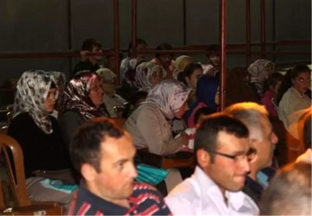 İftar Çadırında Gül Bahçesi