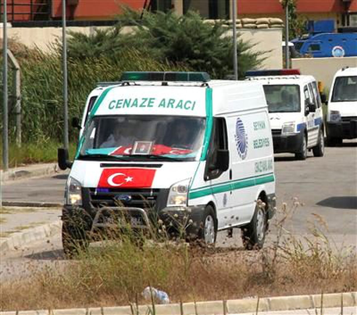 Kahraman Uzman Çavuş\'un Cenazesi Adana\'ya Getirildi