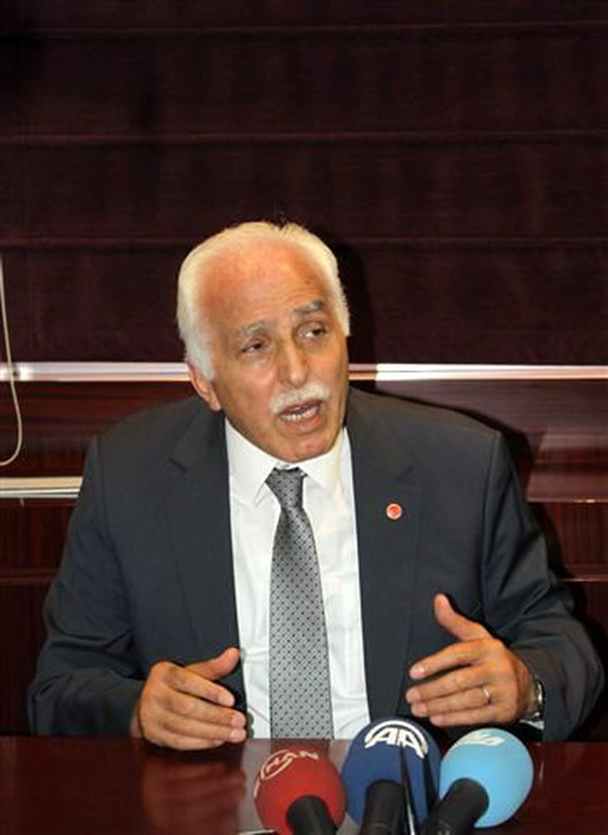 Mustafa Kamalak, CHP\'li Vekilin Kaçırılması Olayını Yorumladı
