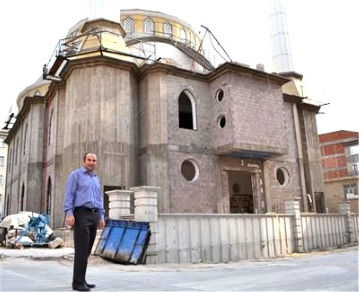 Niğde\'nin En Büyük Camiisi Kendirli Camii Yapımı Hızla İlerliyor