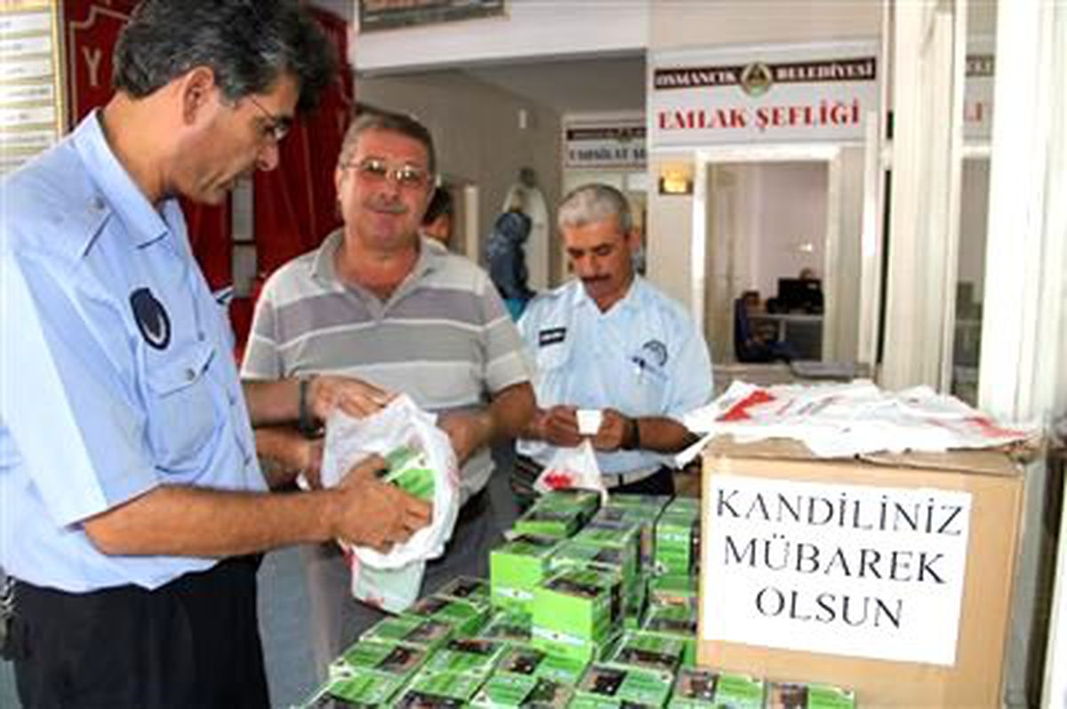 Osmancık Belediyesi Kandil Simidi Dağıtı