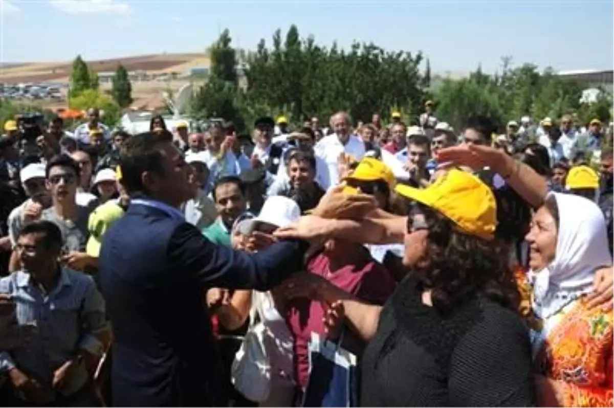 Sarıgül\'ün Hacıbektaş\'a Yaptırdığı Aşık Sulari Anıtı Açıldı