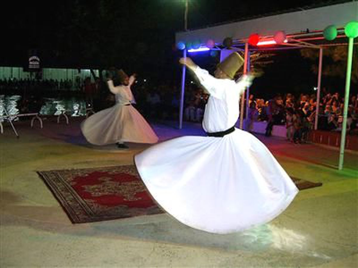 Uzunlu Beldesinde İlahi Konseri Düzenlendi