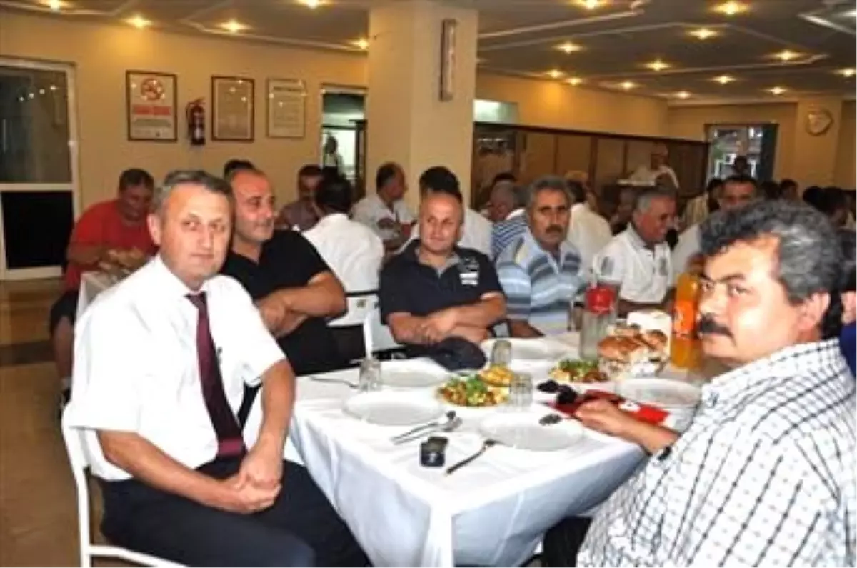 Zonguldak Belediyesi Personeli İftar Yemeğinde Buluştu