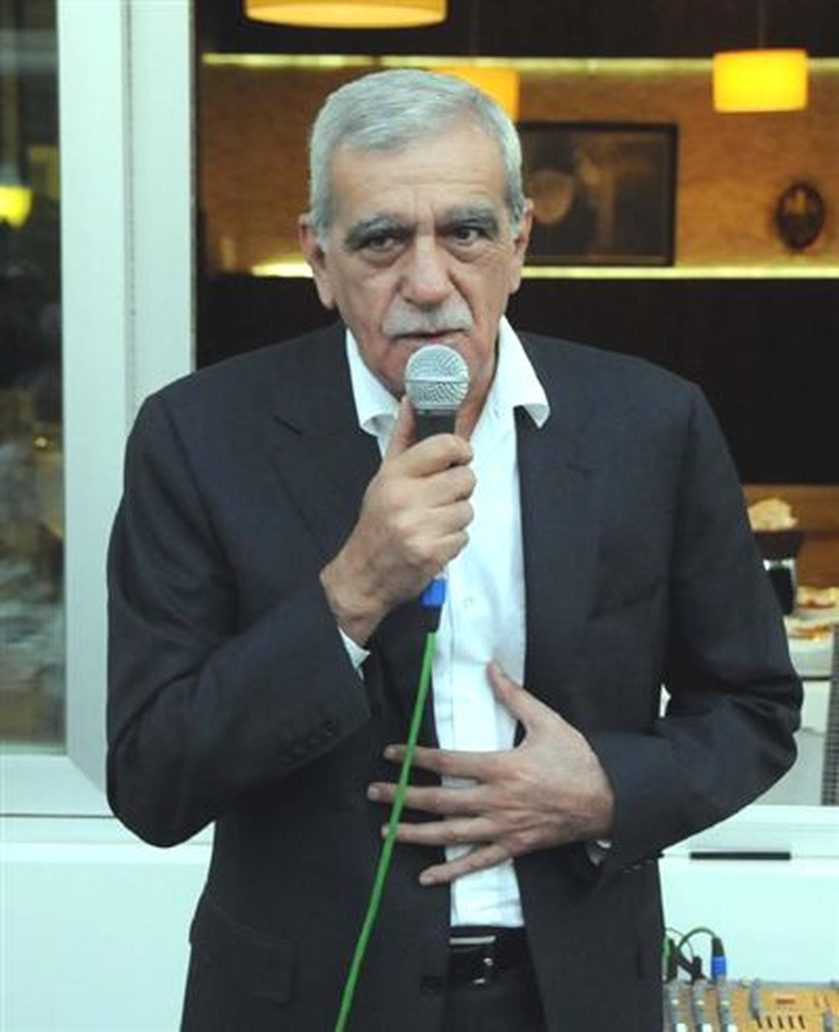 Ahmet Türk: Kürtlerle, Türk Askeri Karşı Karşıya Gelebilir