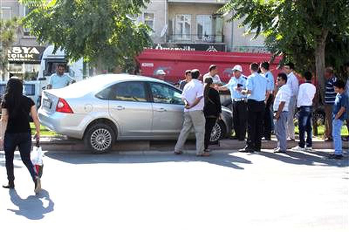 Aksaray\'da Trafik Kazası: 1 Yaralı