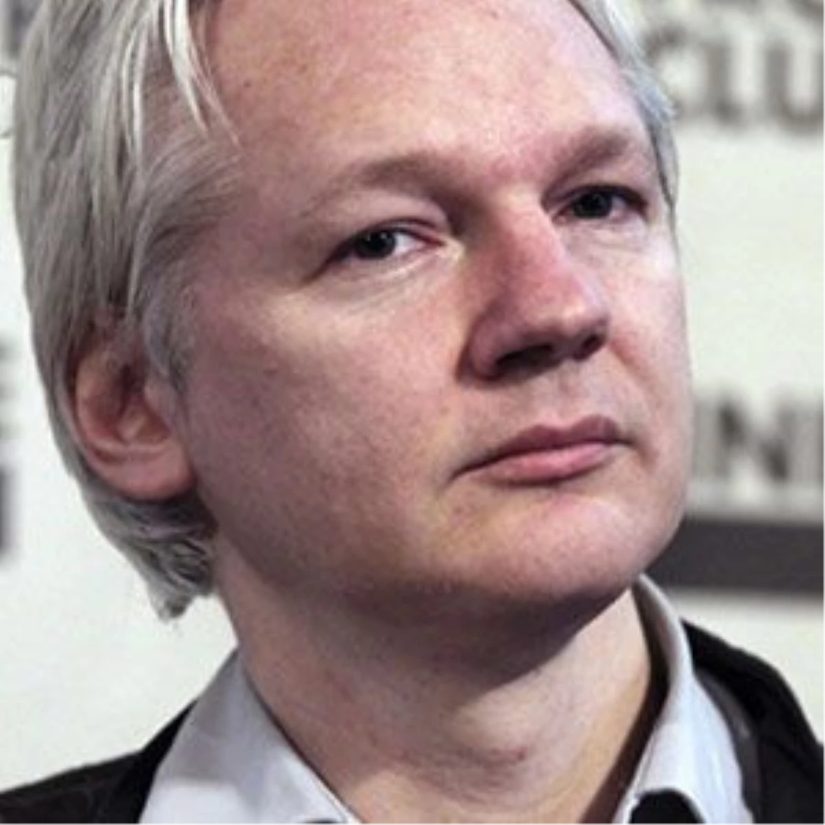Assange Hakkında Verilecek Karar Öncesi Gergin Anlar