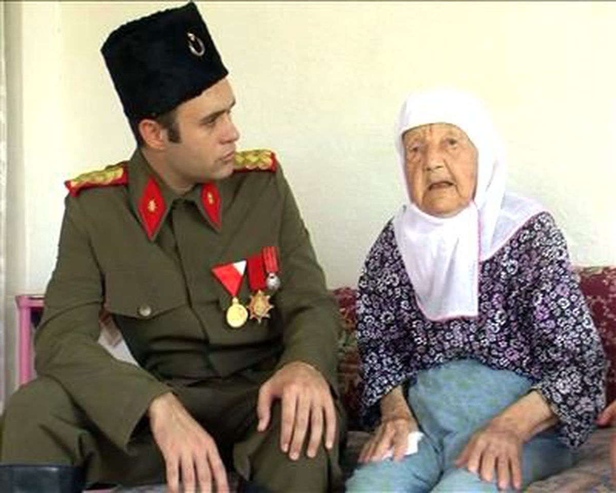 103 Yaşındaki Nineye İlginç Sürpriz