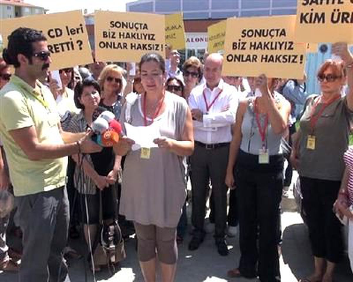 Babasının Tahliyesini Gözyaşları İçinde İstedi