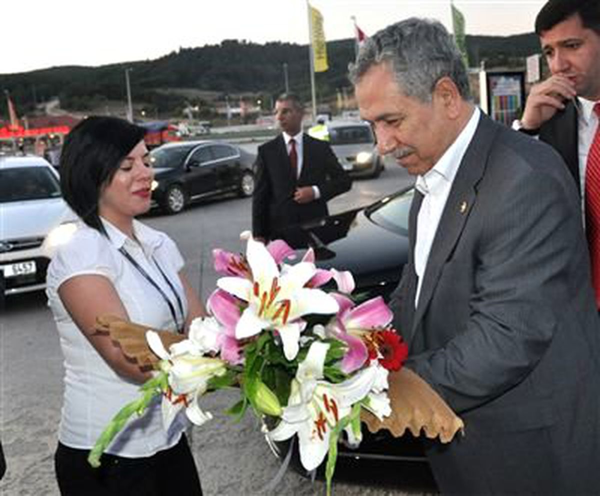 Başbakan Yardımcısı Bülent Arınç Bolu\'da