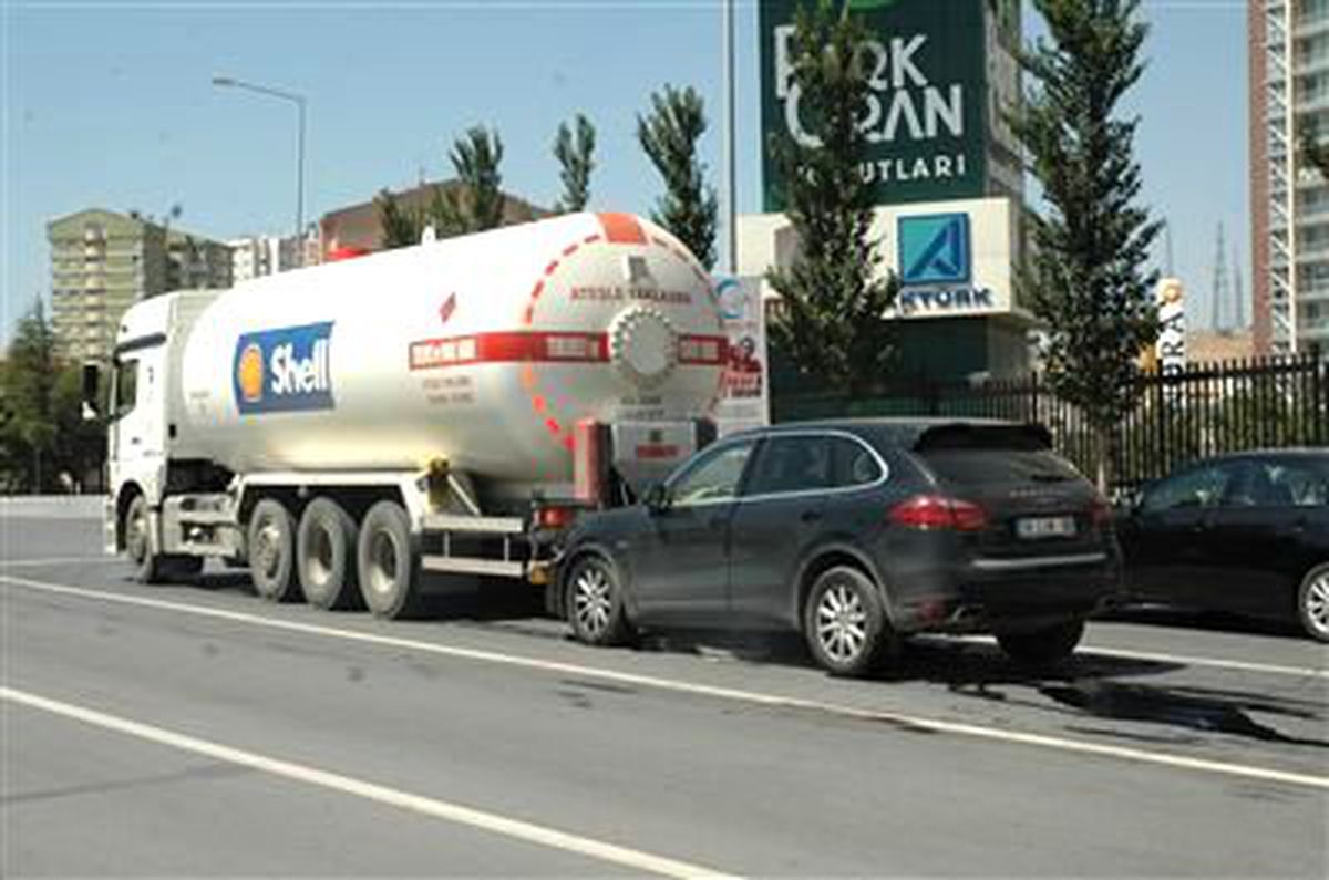Başkent\'te Trafik Kazası Ucuz Atlatıldı