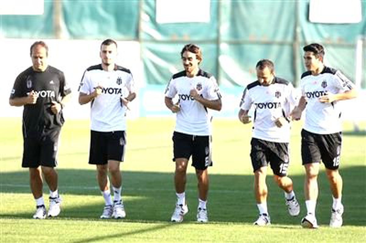 Beşiktaş\'ta Büyükşehir Belediyespor Maçı Hazırlıkları