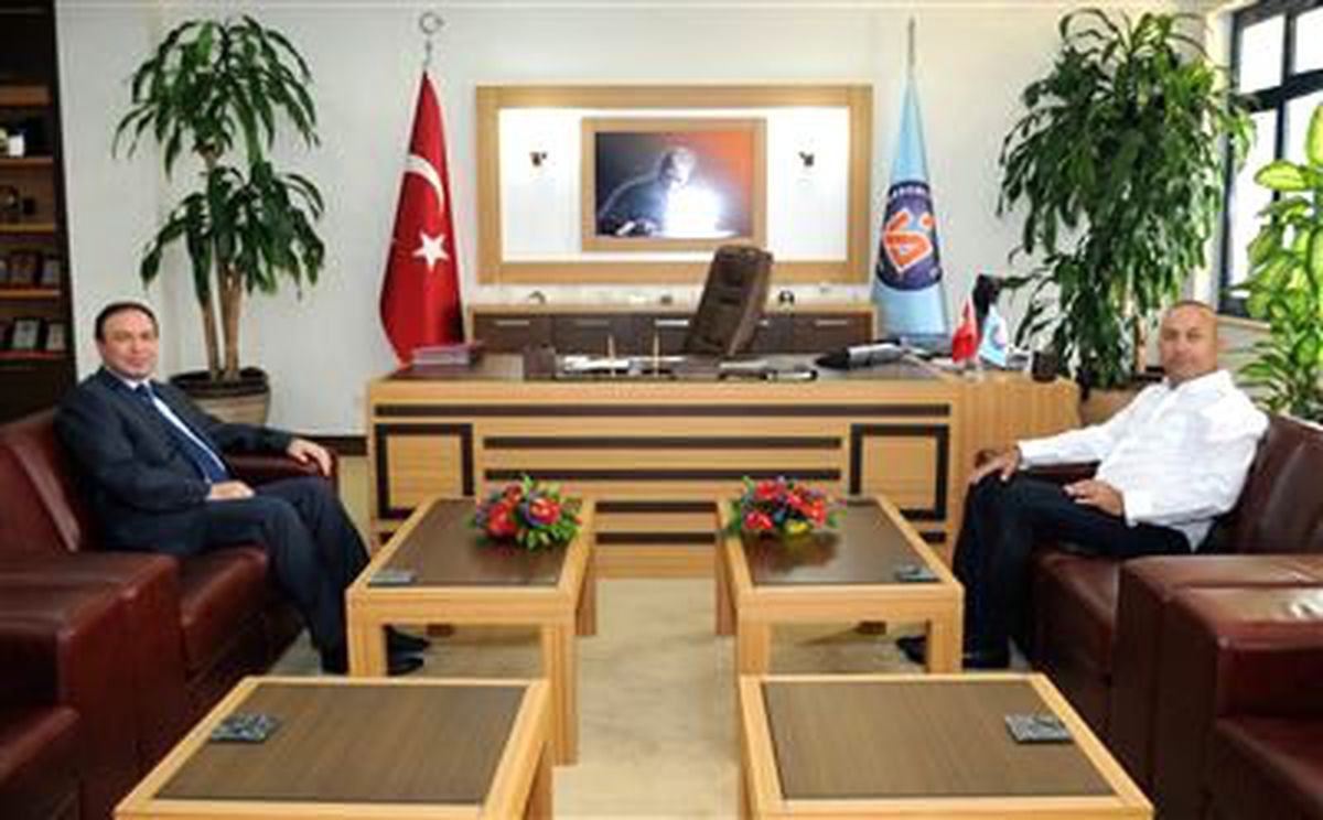Çavuşoğlu\'ndan Aü Rektörü Kurtcephe\'ye Ziyaret