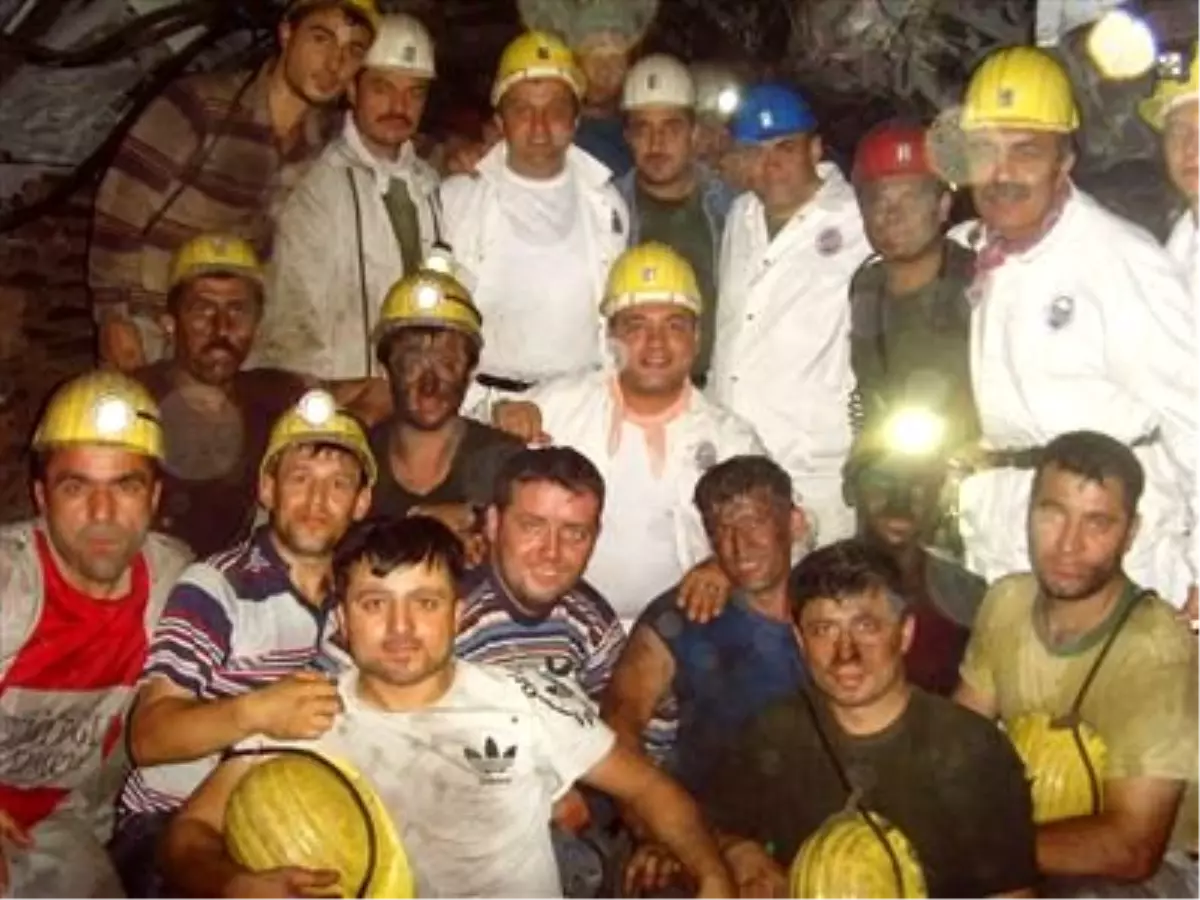 CHP'liler Madencilerle -550 Kodunda İftar Açtı