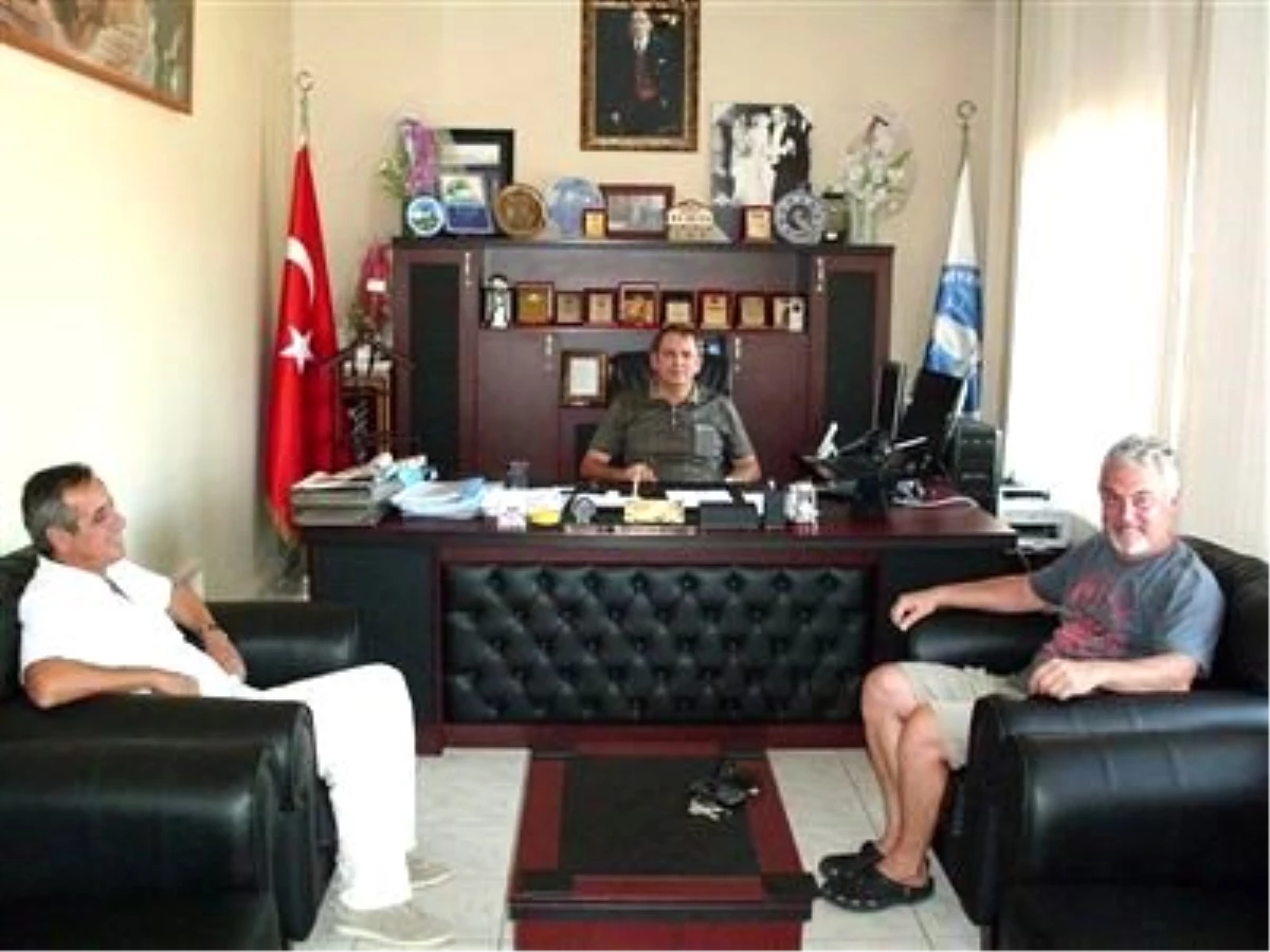 Cihan Okan\'dan Küçükköy Belediye Başkanı Mesut Ergin\'e Ziyaret