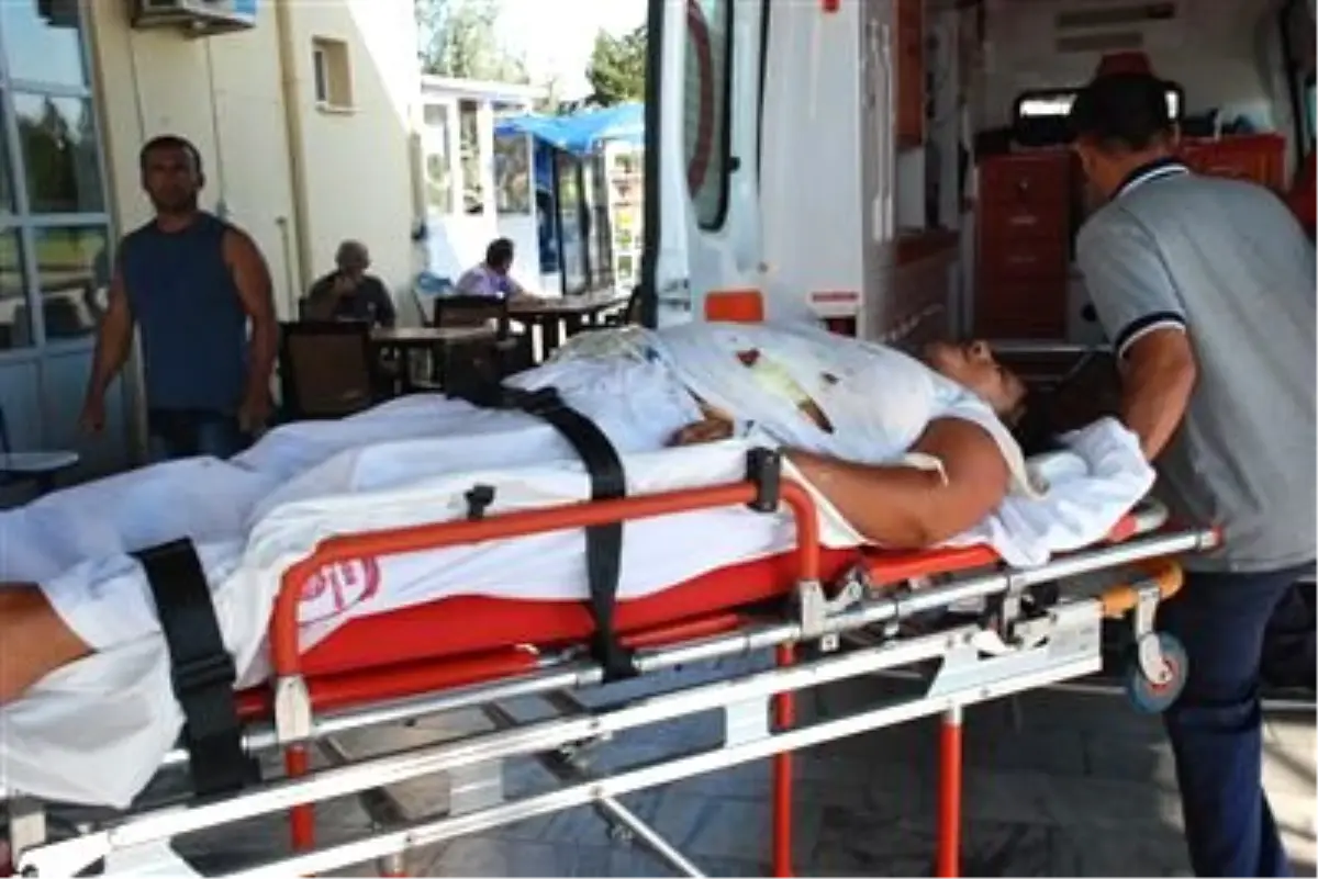 Didim'de Trafik Kazası: 2'si Ağır 6 Yaralı