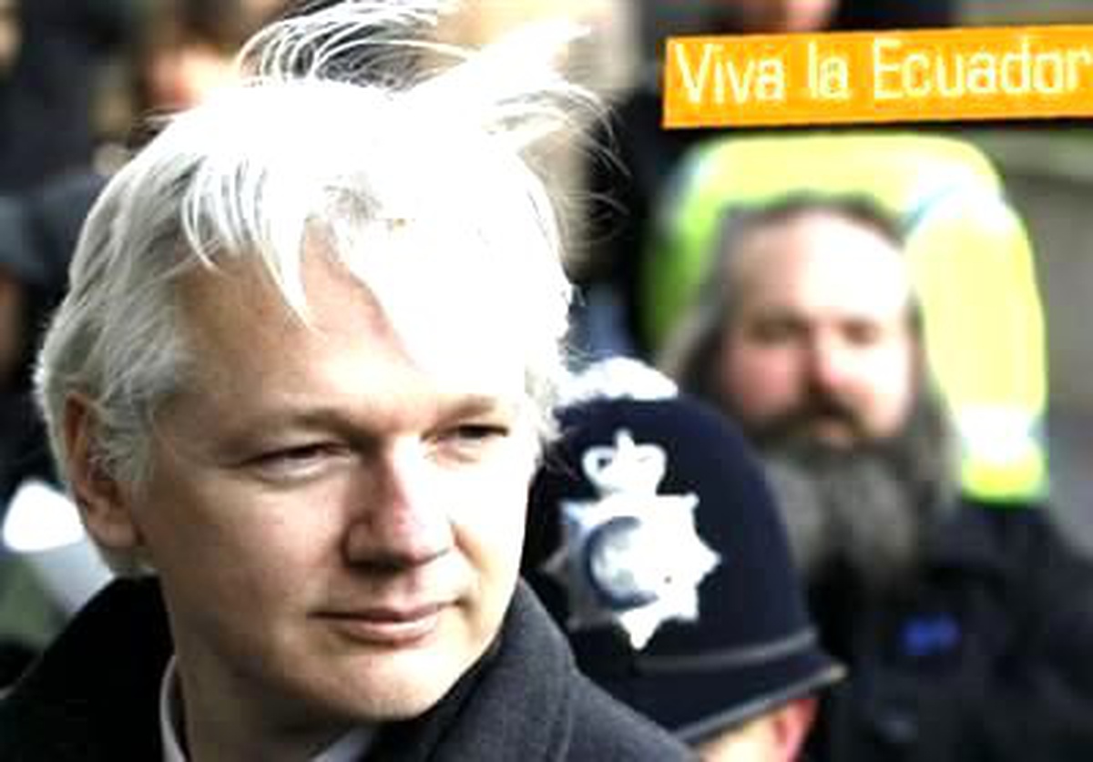 Ekvador\'dan Julian Assange\'a Siyasi Sığınma Hakkı