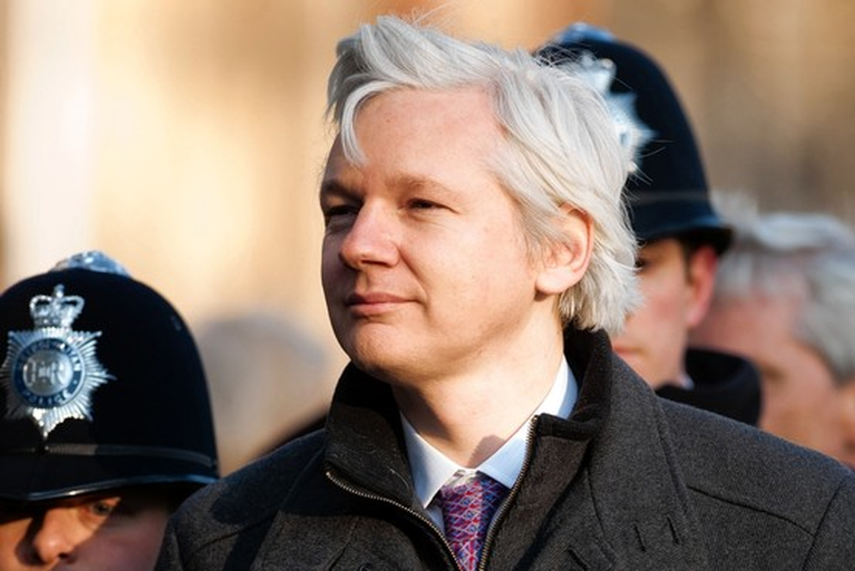 Ekvador\'un, Assange\'ın Talebini Kabul Etmesi