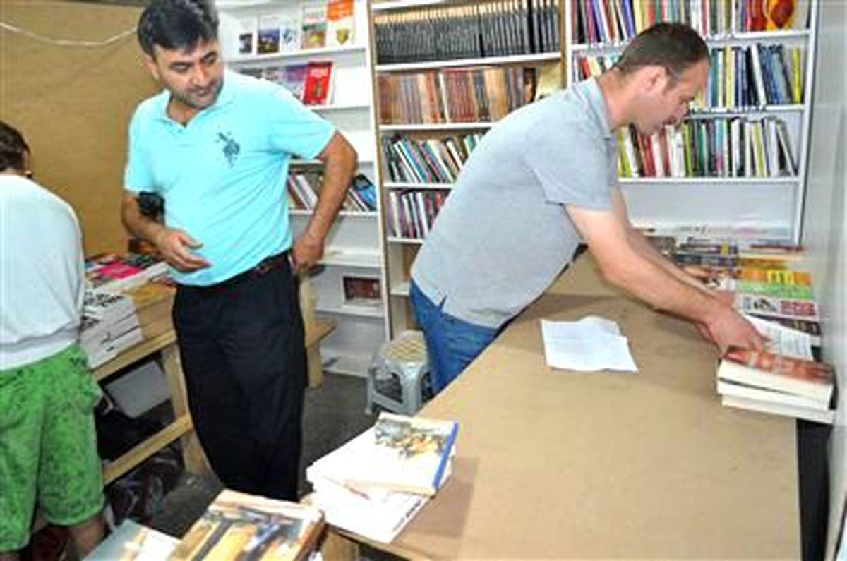 Ereğli\'de Bin Korsan Kitaba El Konuldu