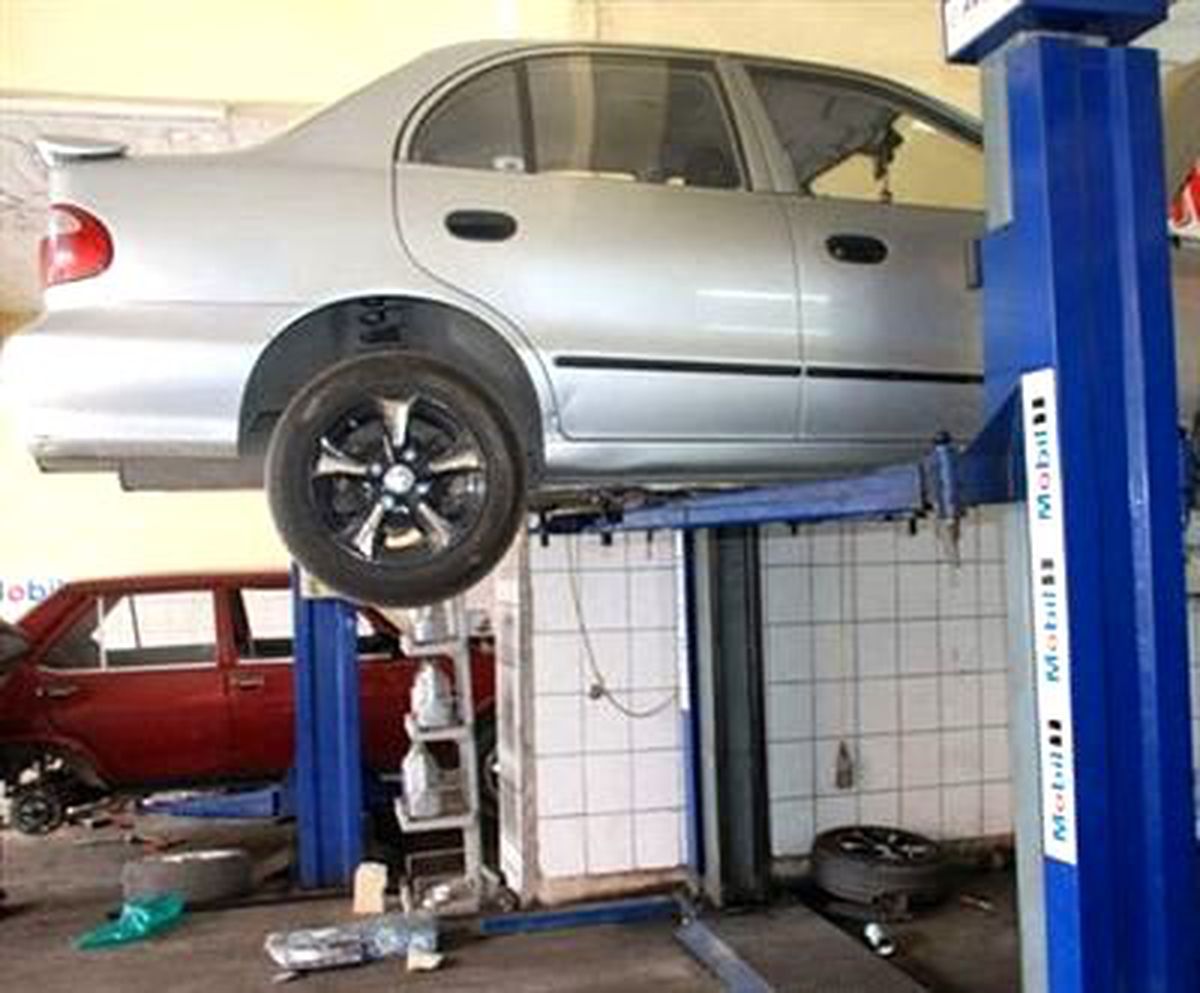 Erzurum\'da Bayram Tatili Öncesi Oto Tamircilerinin İşlerinde Yüzde 70\'lere Varan Artış Yaşanmaya...