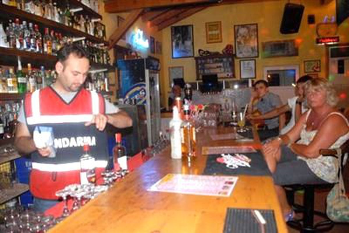 Fethiye\'de Eğlence Mekanlarında İçki Denetimi