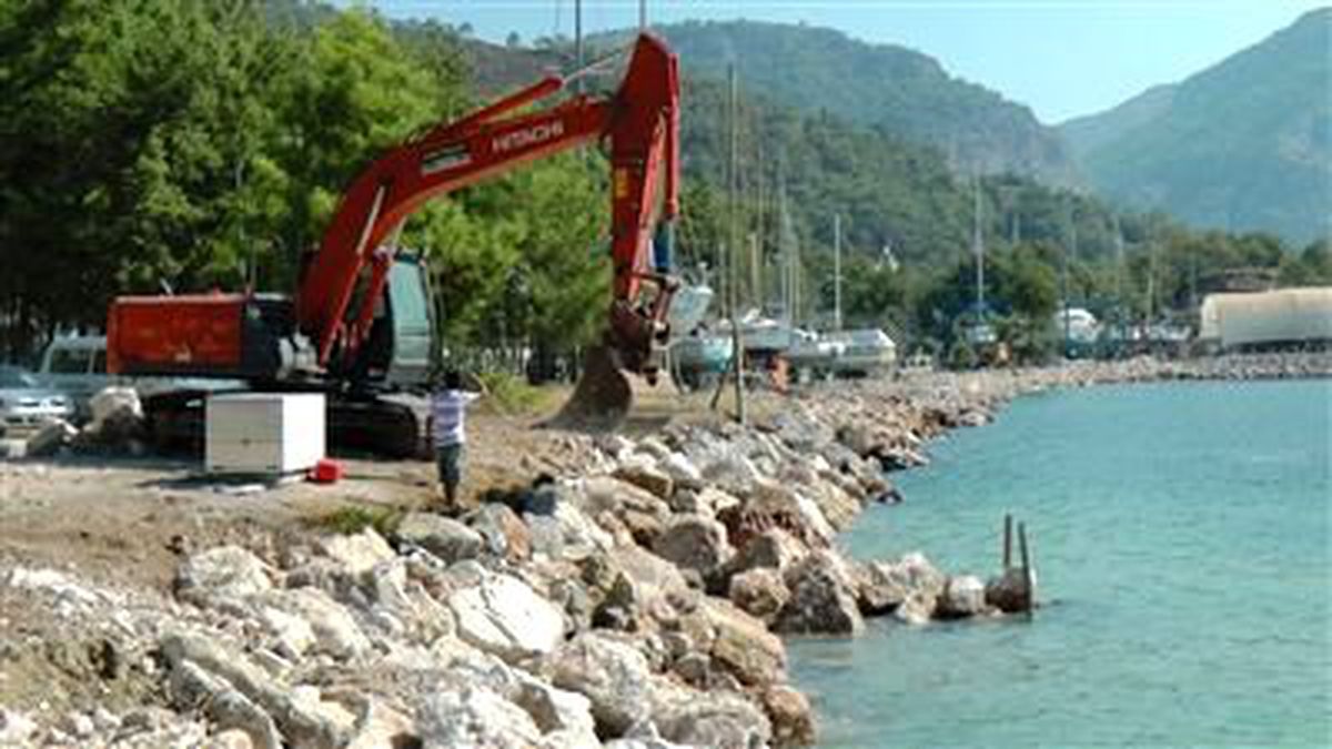 Göcek\'te Deniz İşte Böyle Dolduruluyor