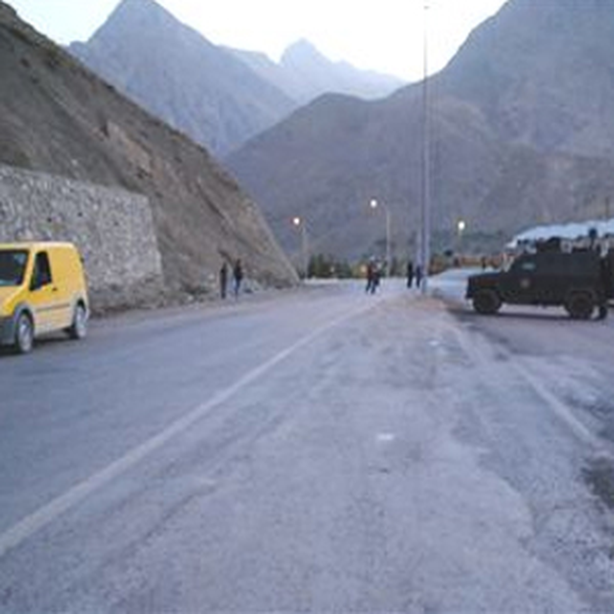 Hakkari\'de Polis Noktasına Taciz Ateşi