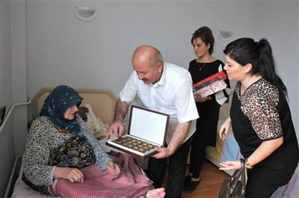 Huzurevi Sakinlerine Bayram Bakımı