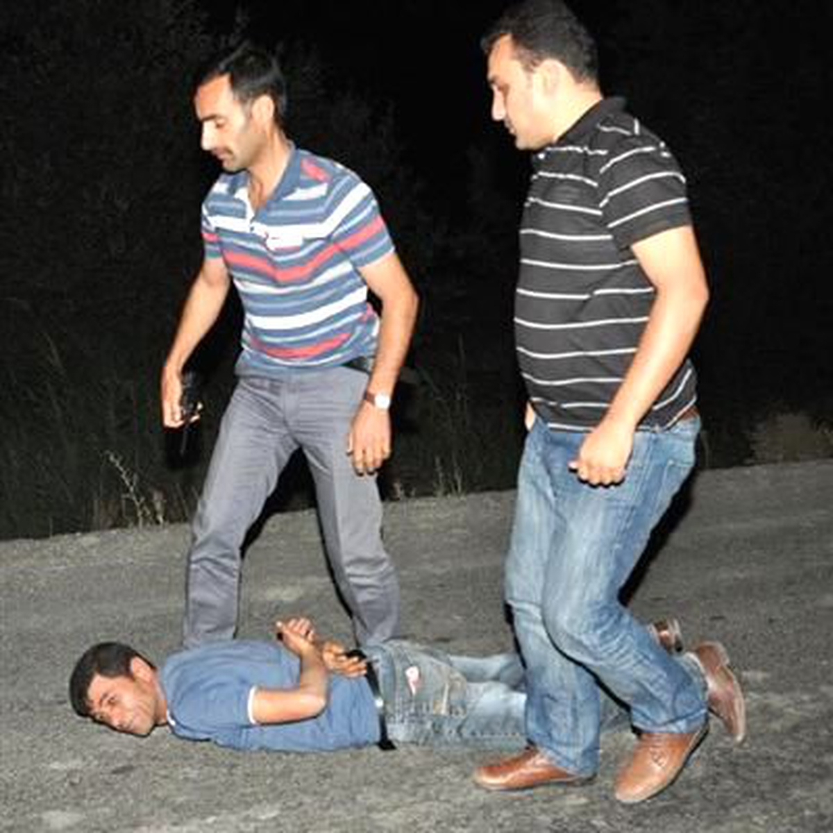 Kaçarken Attıkları Poşetten Esrar Çıktı