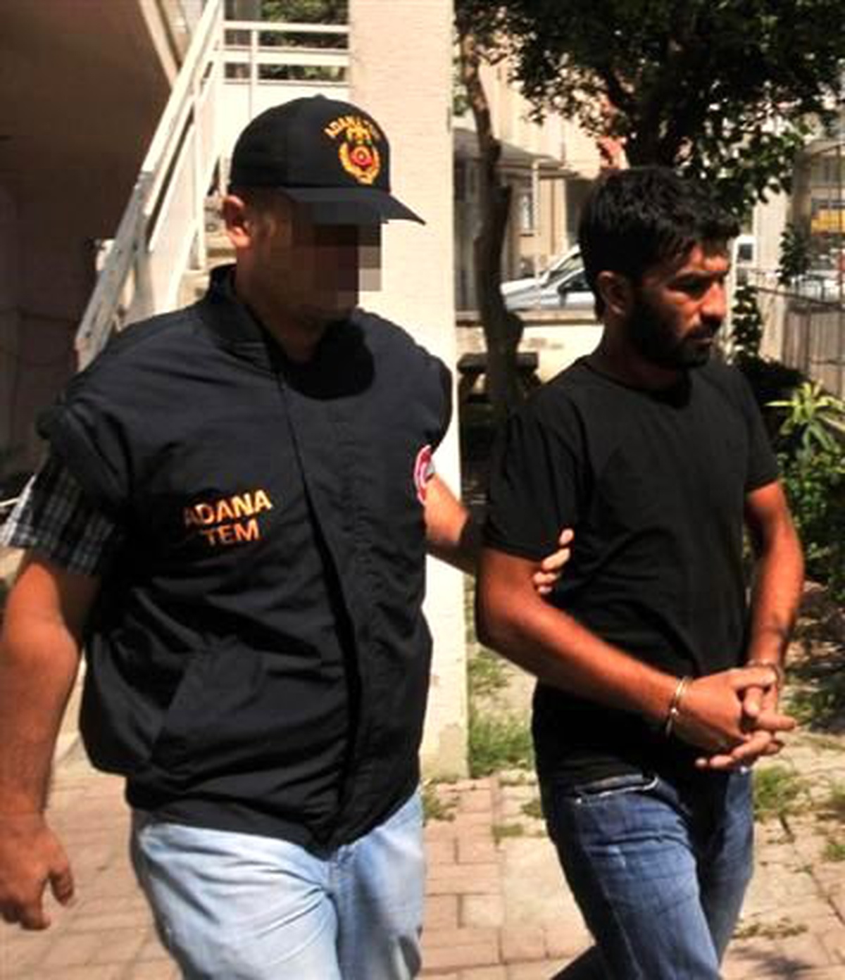 KCK Operasyonunda 18\'i Çocuk 22 Gözaltı