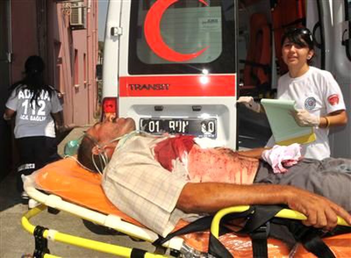 Kendisini Öldürmek İsteyen Kocasını Bıçakladı