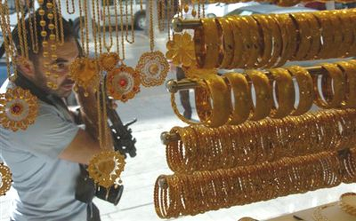 Kuyumcudaki Hırsızlar Kameraya Yakalandı