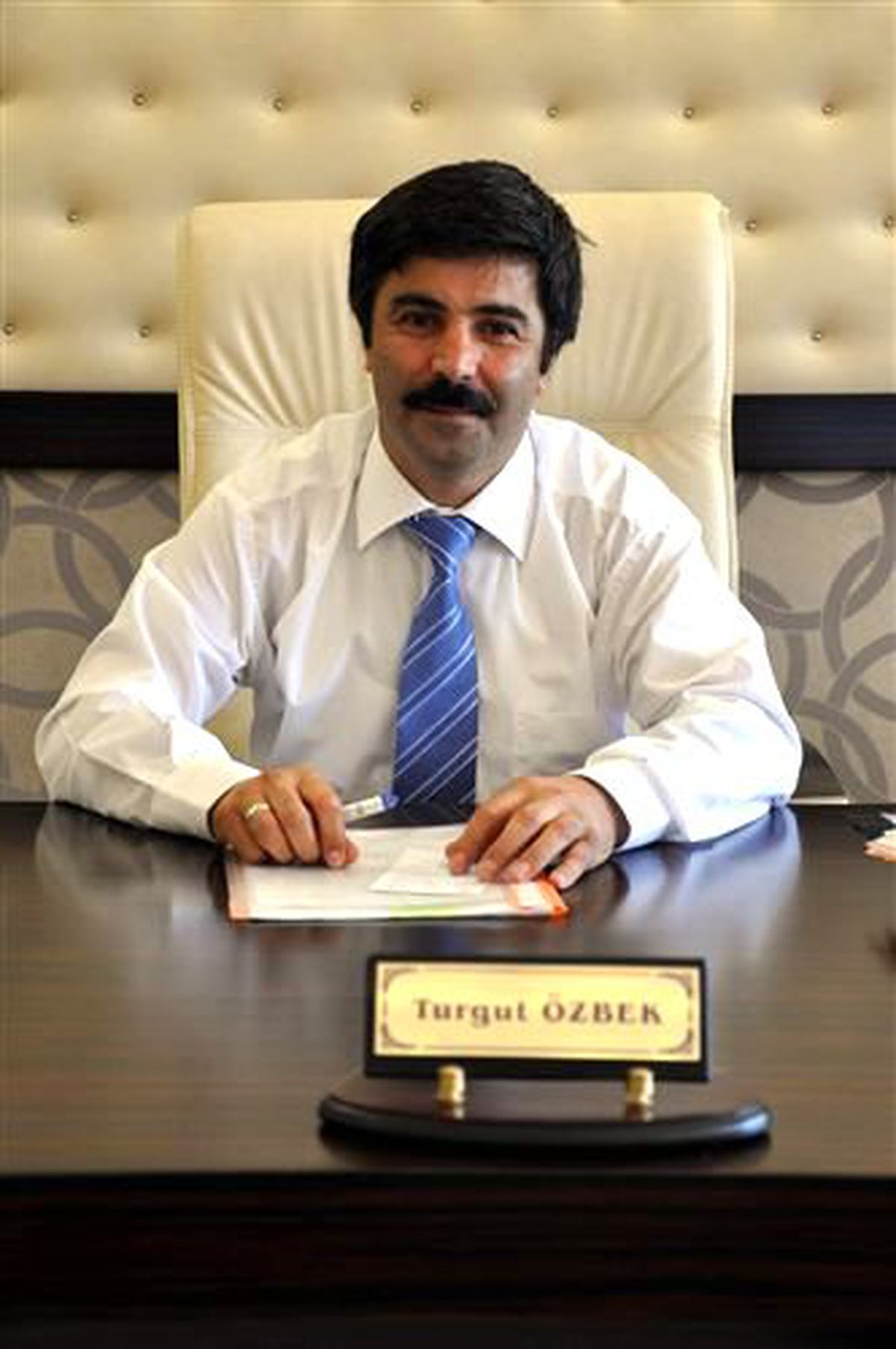 Milli Eğitim Müdürü Turgut Özbek, Öğretmen Atamalarını Değerlendirdi