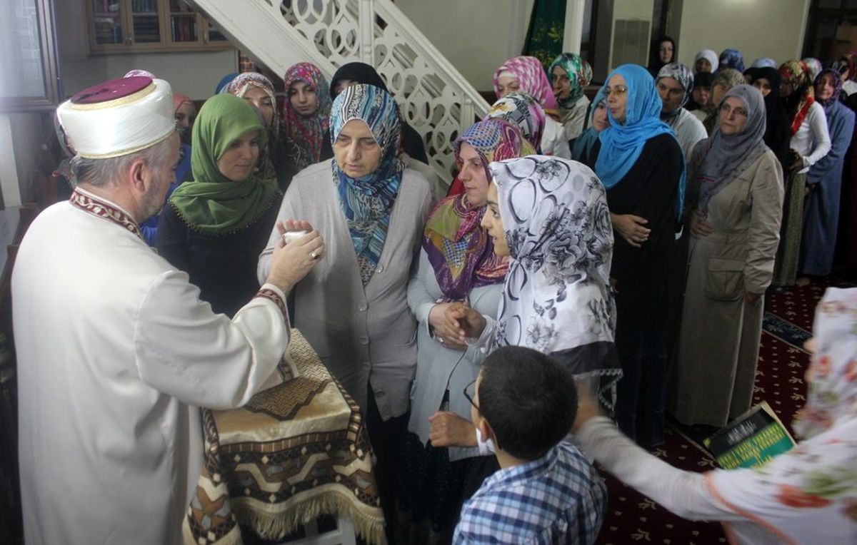 Sakal-I Şerif, Ağa Camii\'nde Salavat-I Şeriflerle Ziyaret Edildi
