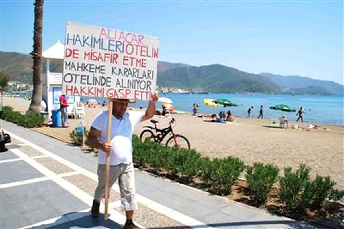 Tek Kişilik Protesto