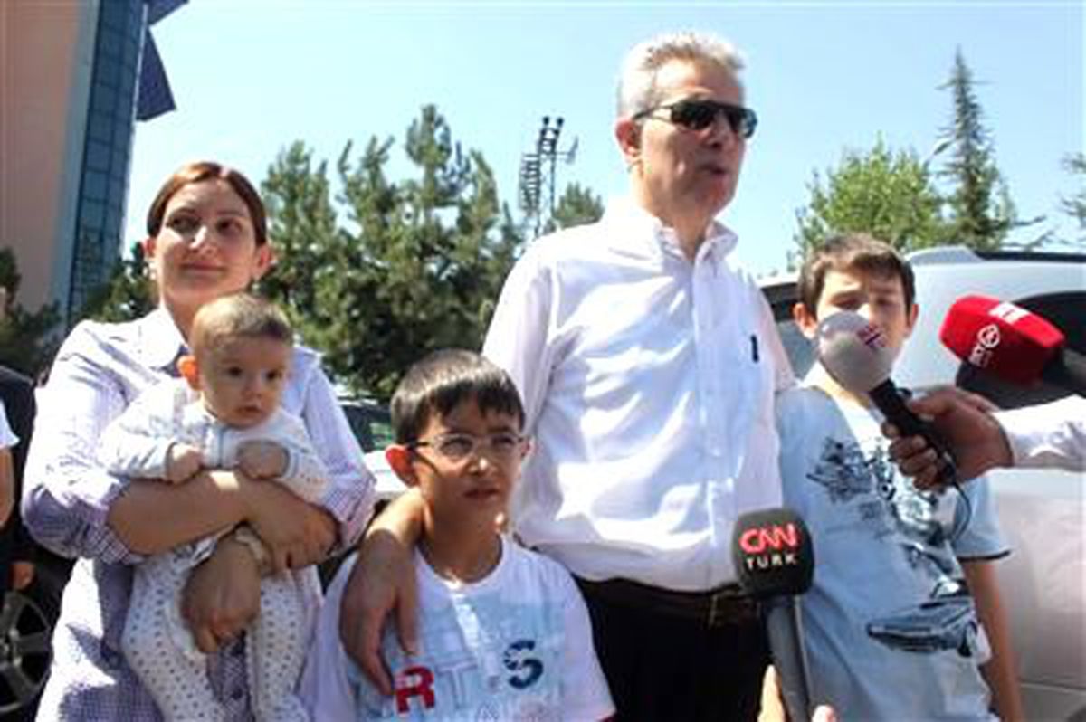 Tunceli Valisinin Gözyaşları