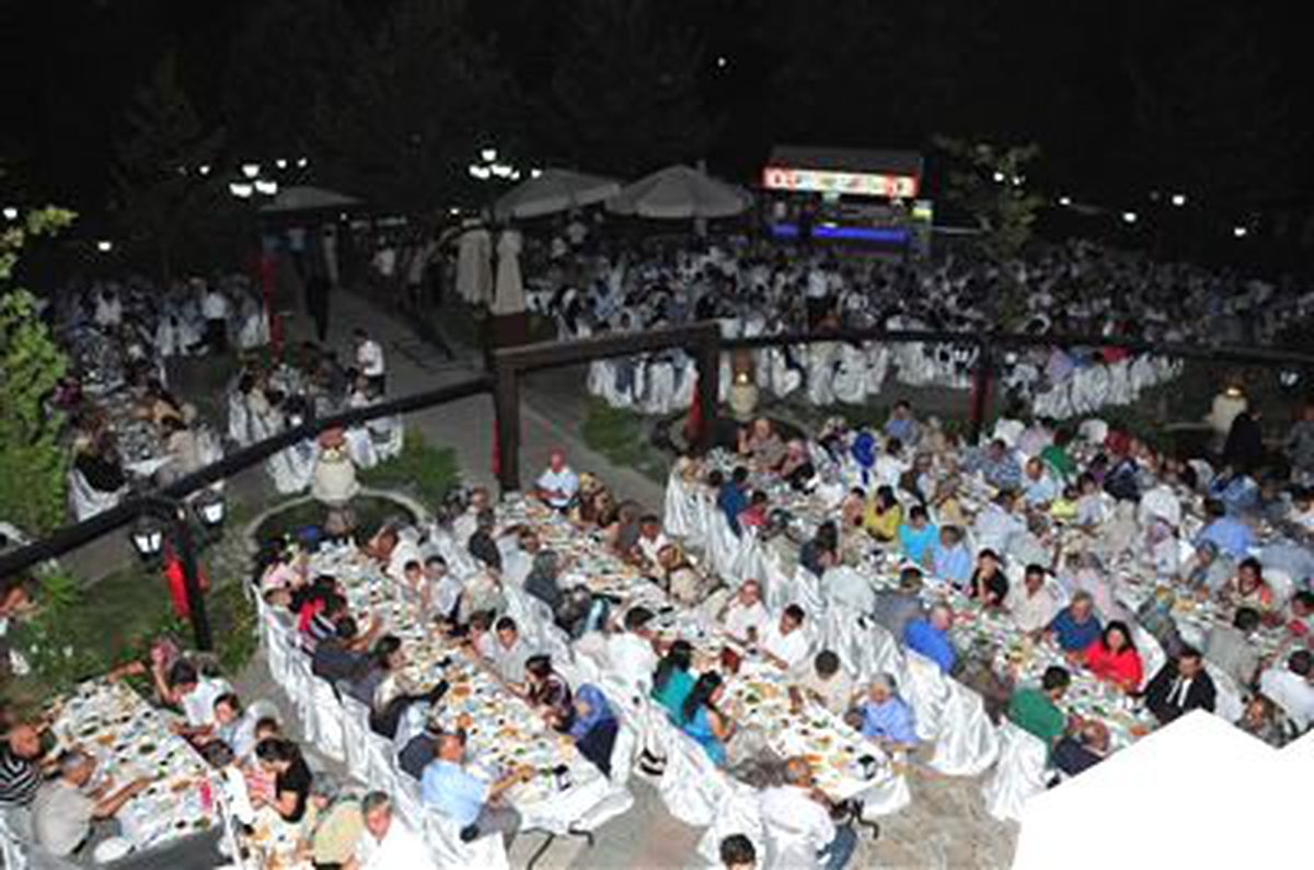 Vali Daşöz Şehit Aileleri ve Gaziler ile İftar Yemeğinde Buluştu