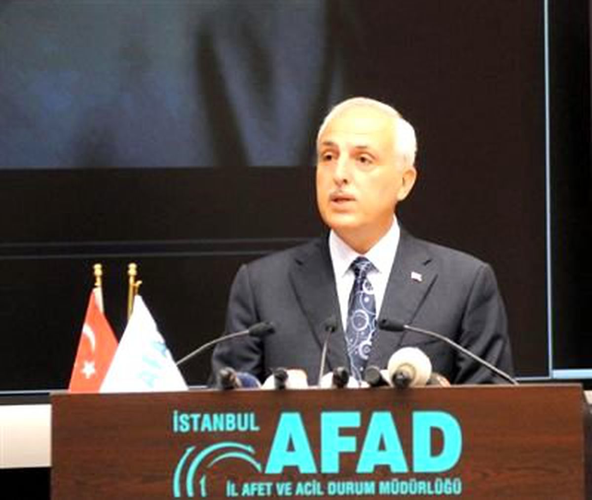 Vali Mutlu: İstanbul\'daki Kamu Binalarının Yüzde 90\'ından Fazlası Depreme Hazır