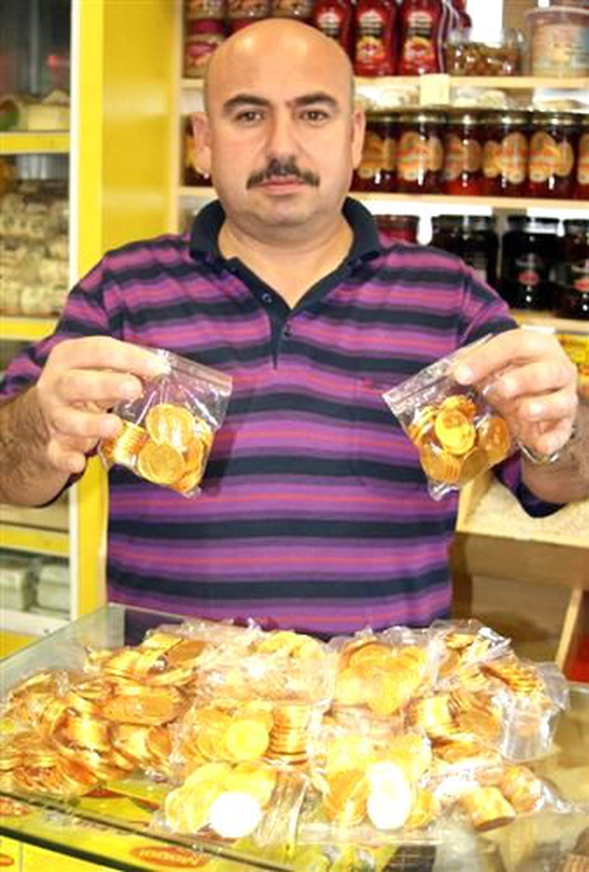 Yeni TL Simgeli Bayram Çikolataları