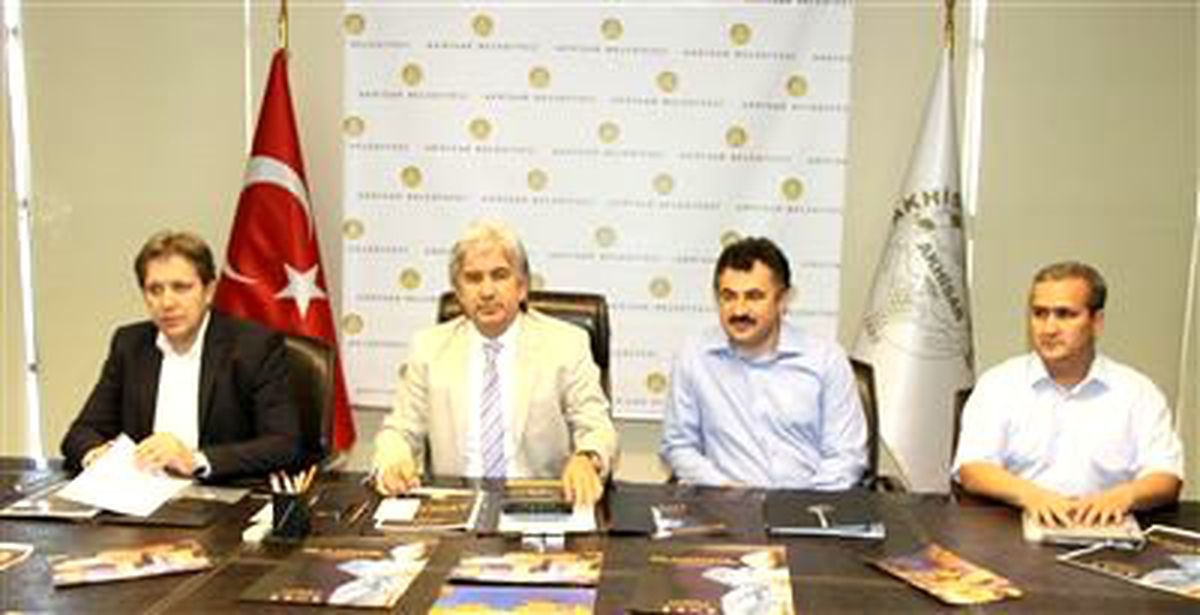 Akhisar, Kültürü\'nü Tanıtmak İçin Roma\'da Sergi Açıyor