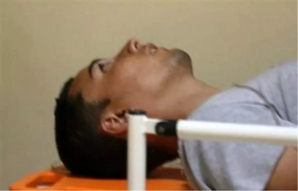 Aksesuar Zincire Dolandı, Motosiklet Takla Attı: 2 Yaralı