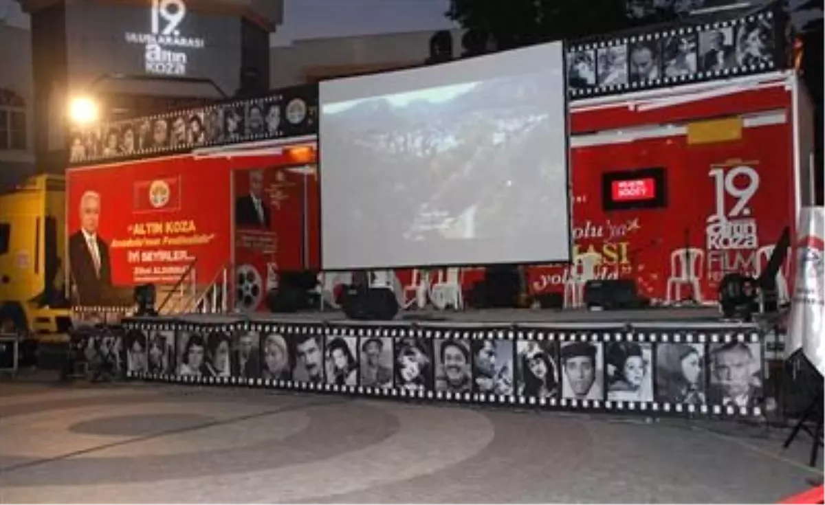 Altın Koza Gezici Tır\'ı Söğüt\'te