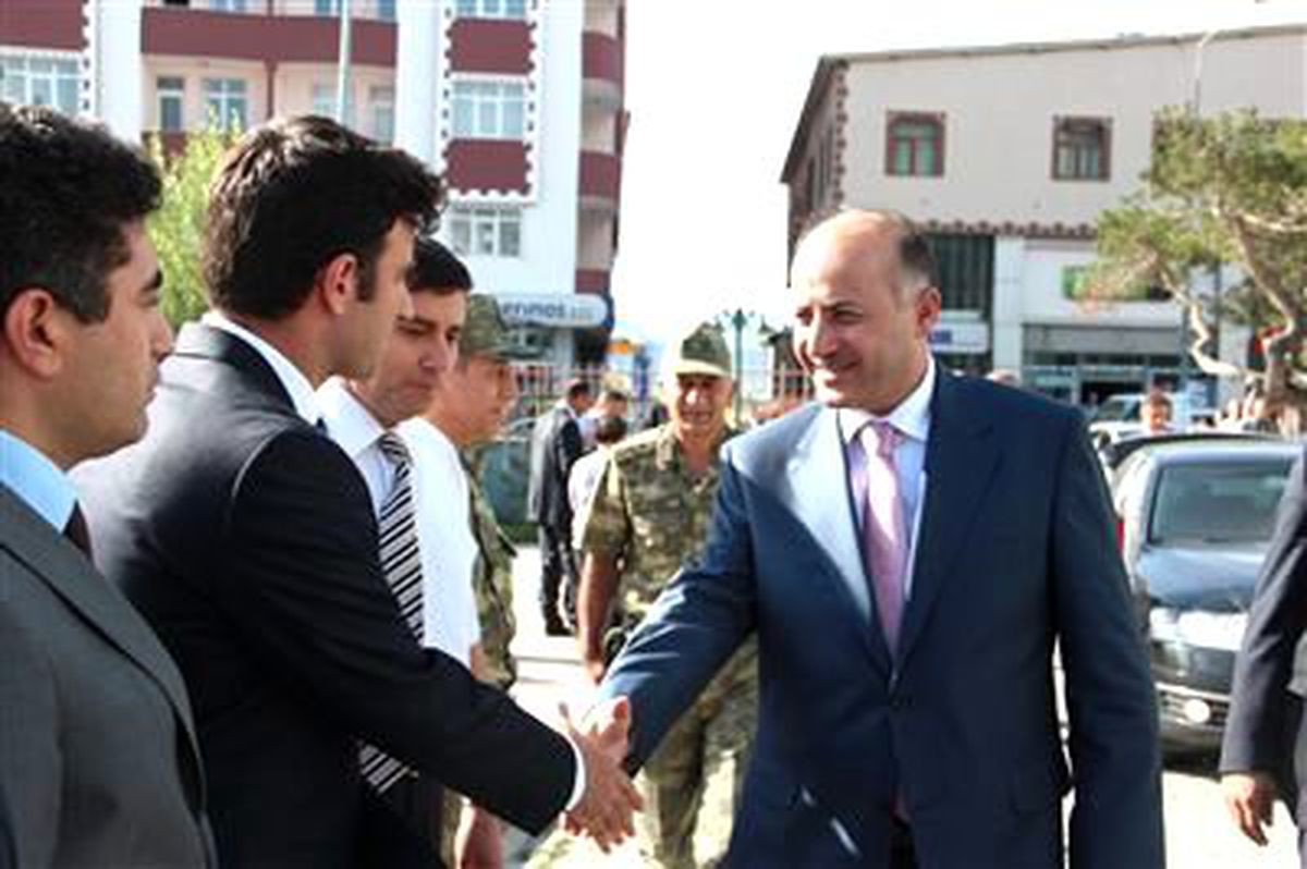 Ardahan Valisi Seyfettin Azizoğlu, Görevine Başladı