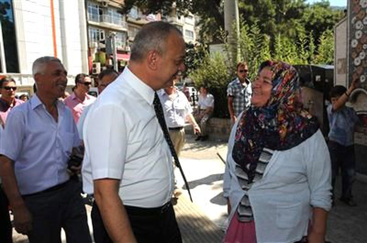 Başkan Ergün Esnaf ve Vatandaşlarla Bayramlaştı