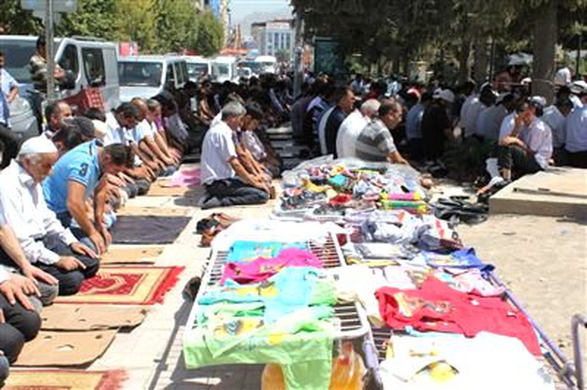Bayram Öncesi Camiler Doldu Taştı