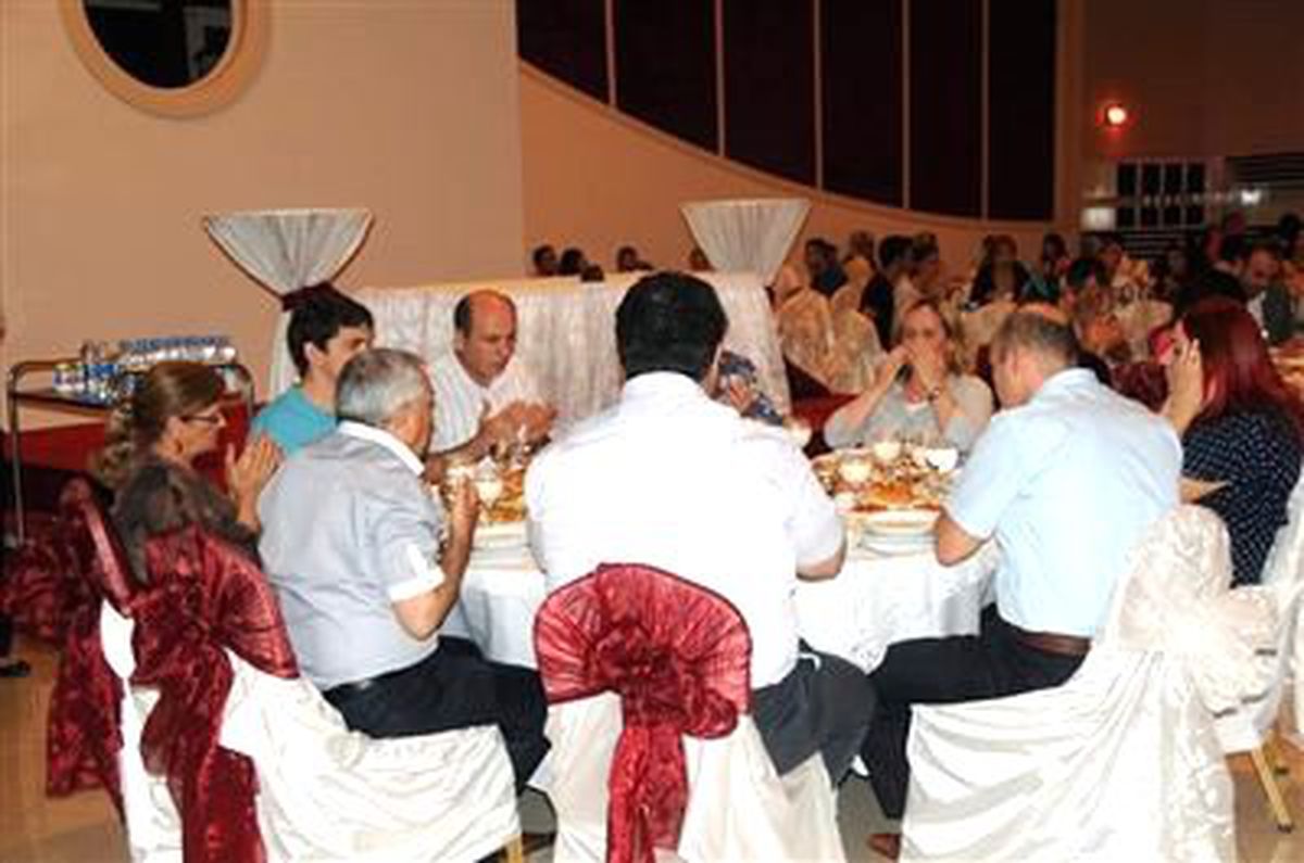 Belediye Başkanı İsmail Ok Personeli ile İftarda Buluştu