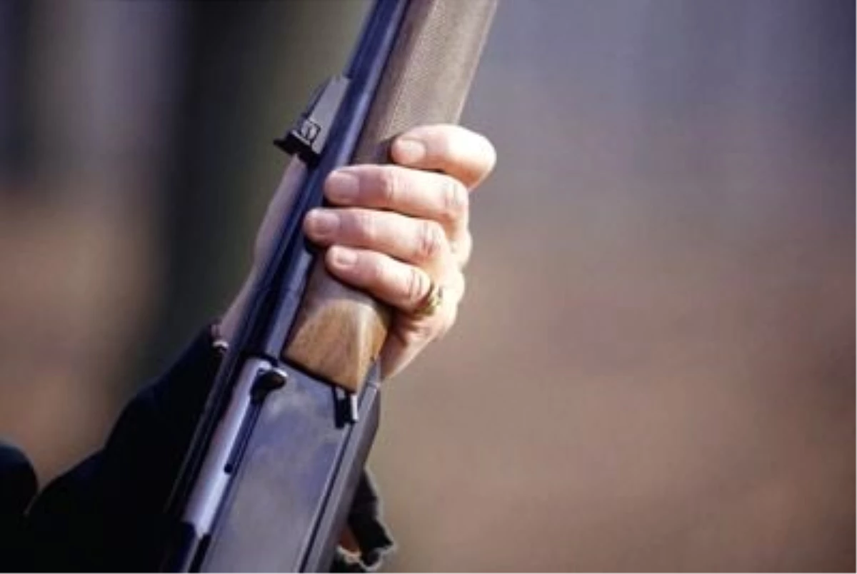 Belediye Başkanı Kuzenini Av Tüfeğiyle Vurdu İddiası